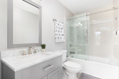 Get Bathtubs and Showers Repaired by a Plumber!